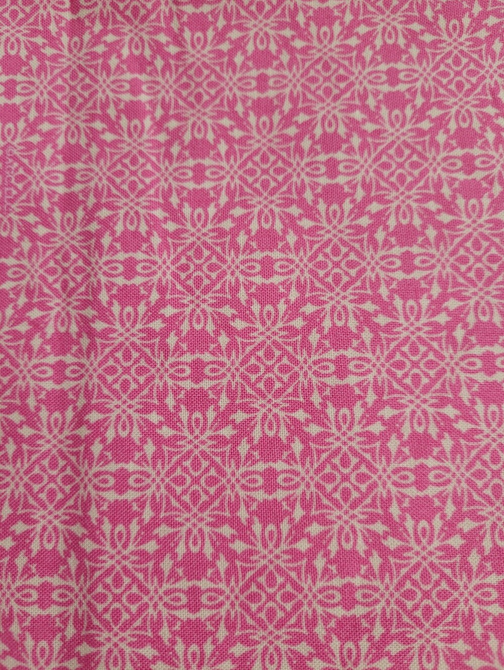 Pink Geometric Pattern Sewing Fabric (1099)